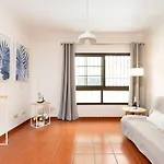 Live Olas De Playa San Juan 기아데이소라